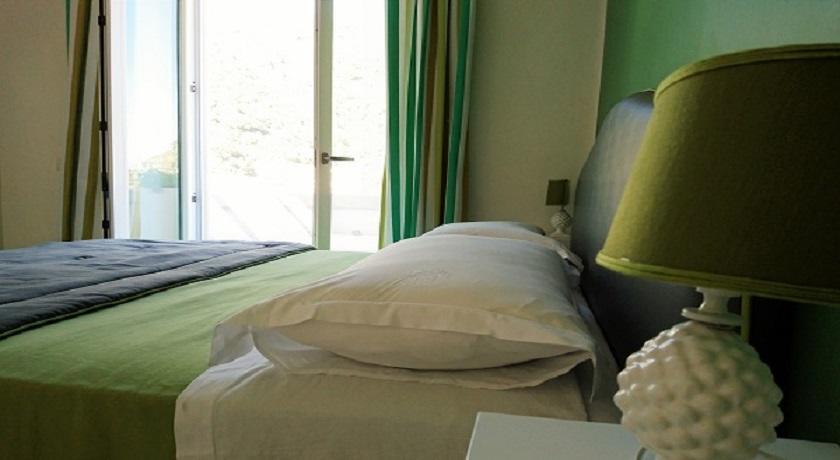 Il Miracolo Apartment Maiori Bilik gambar
